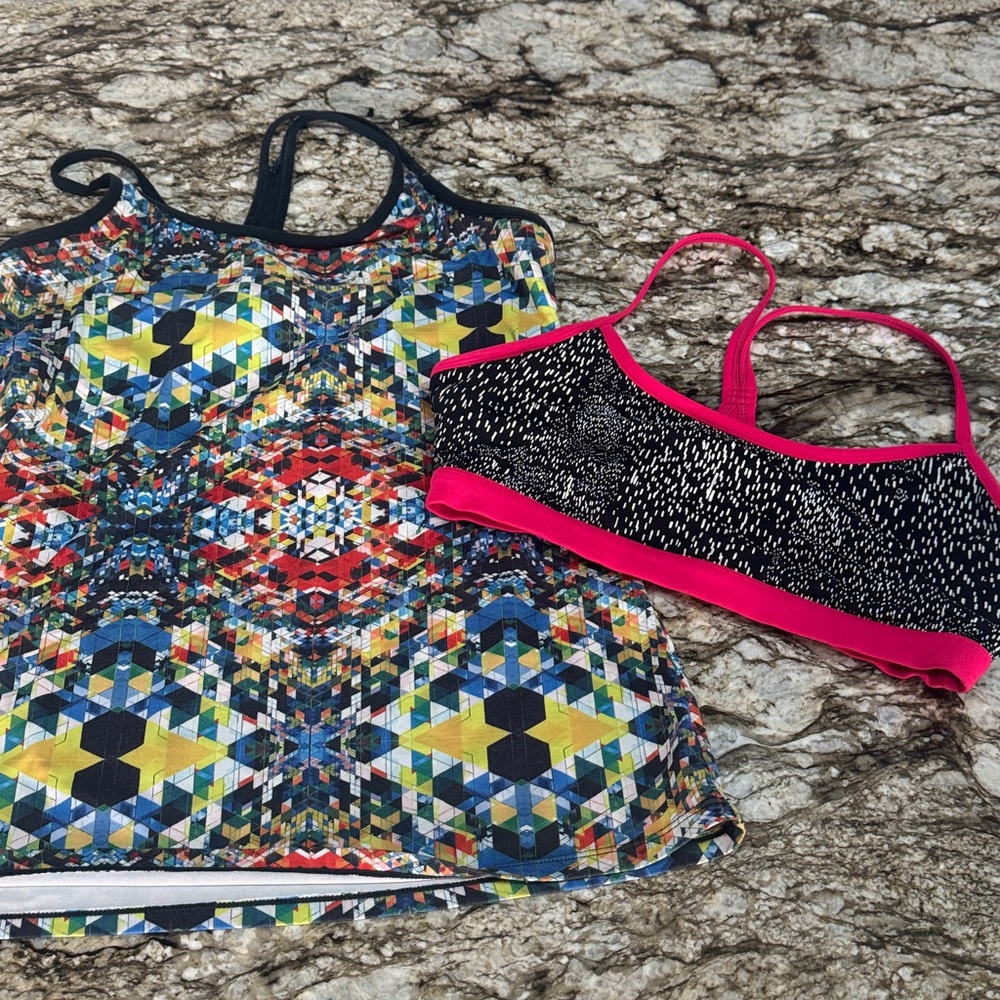 Fabletics workout tank and bra lot size medium